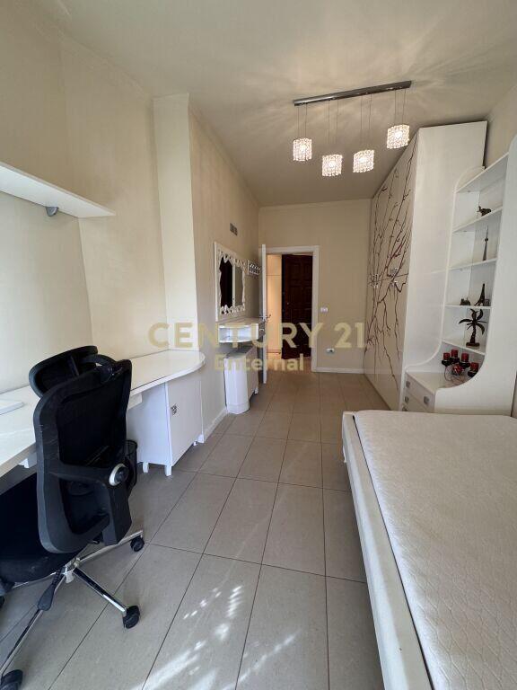 Appartamento 3+1+2 + Posto Auto in affitto in Via Kosovareve 1.500 € /Mese Sup. Totale 136m2
