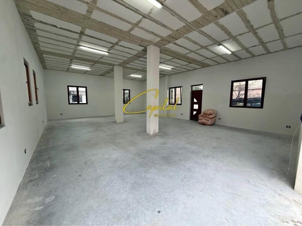MAGAZZINO IN AFFITTO 120 M2 LAPRAKE 75.000 LEKE