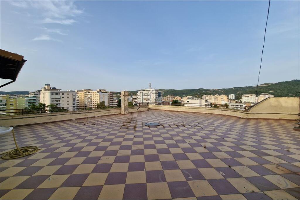 Opportunity Penthouse for sale near Aulona park, Vlore