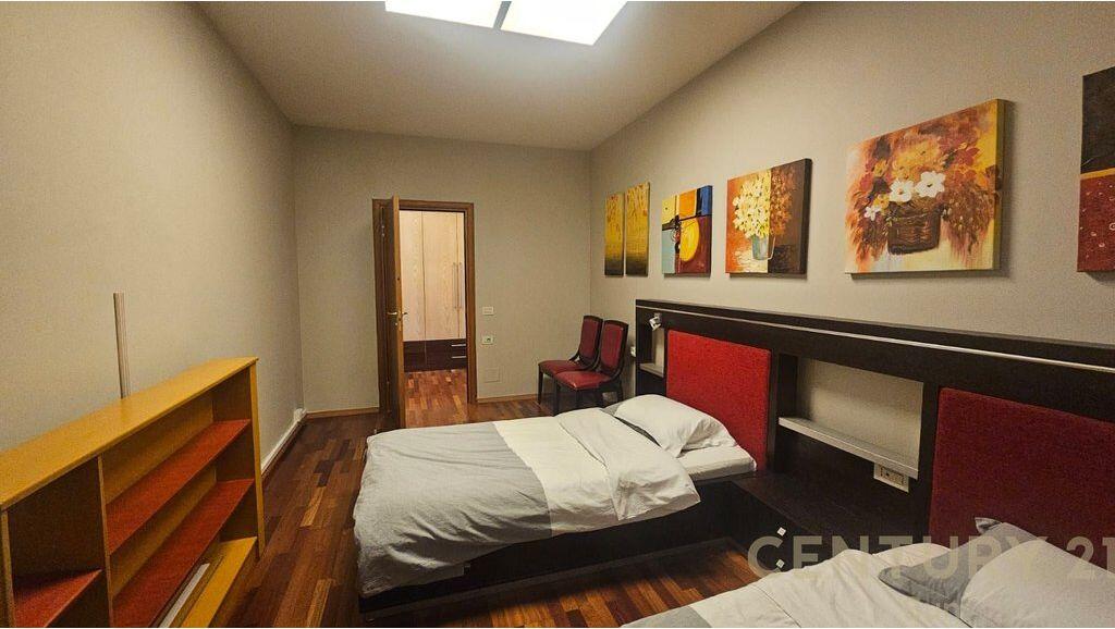 APARTAMENT PER QIRA 3+1+2+ TEK ETC-ja