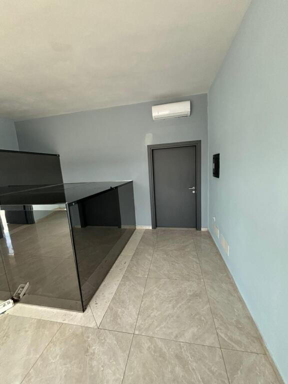 🏡 Capannone industriale in affitto a Vore