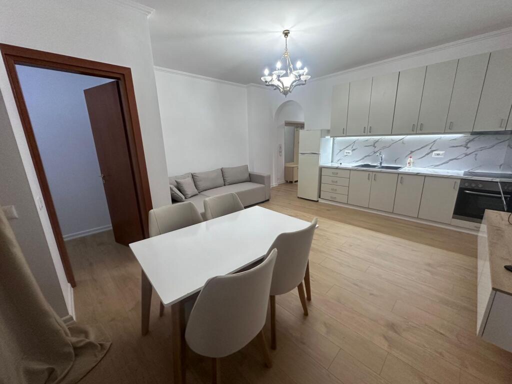 Apartament për shitje 2+1 – Liqeni i Thatë