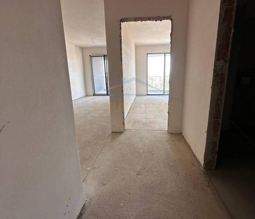 Shitet,Apartament 1+1,Don Bosko, Tirane.