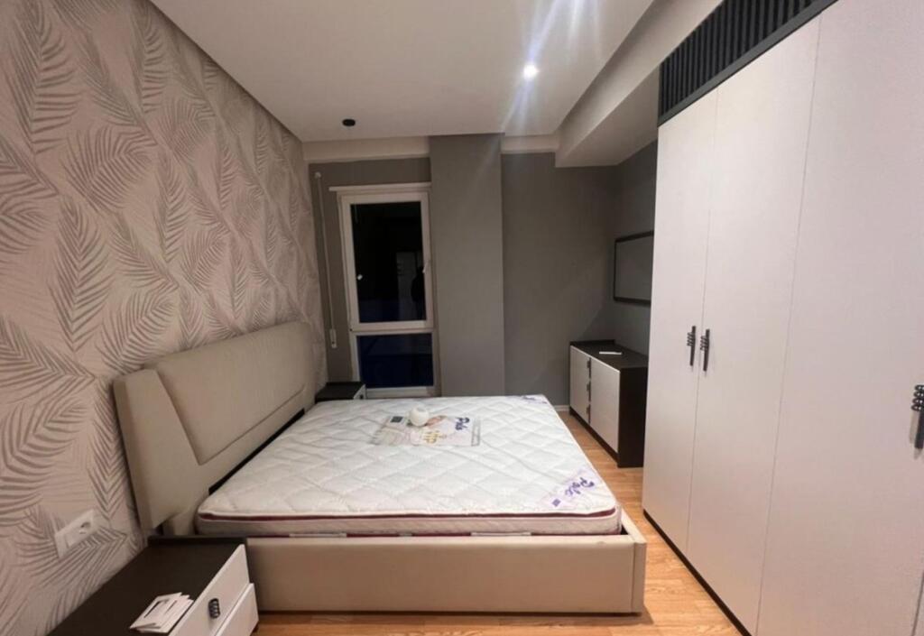 ✨ Appartamento 2+1 in Affitto in Via Dibra – Ambiente Investito &amp; Balcone