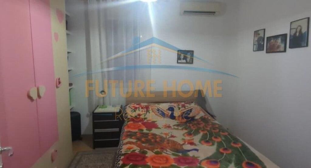 For sale, 2+1 Apartment, Kodra e Diellit, near Eleonor