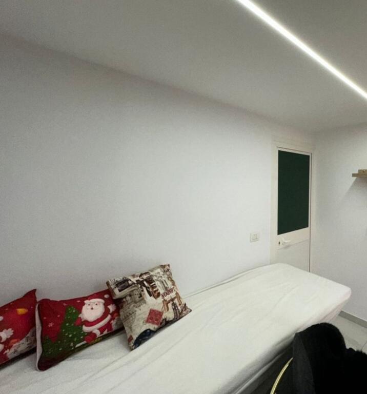 ✨ Negozio Investito in Affitto ad Astir – 50.5 m² con Ambiente Diverso