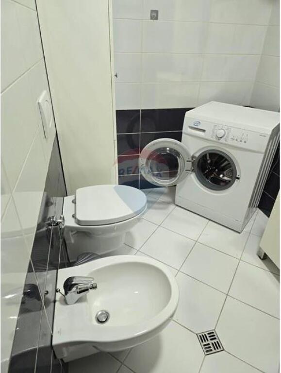 Apartament 1+1 per qira Rruga e Kavajes!