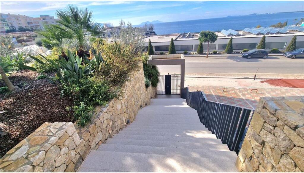Appartamento Premium 2+1+2 con vista mare in vendita sopra Marina Bay