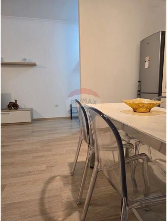 Apartament 1+1 per qira Rruga e Kavajes!