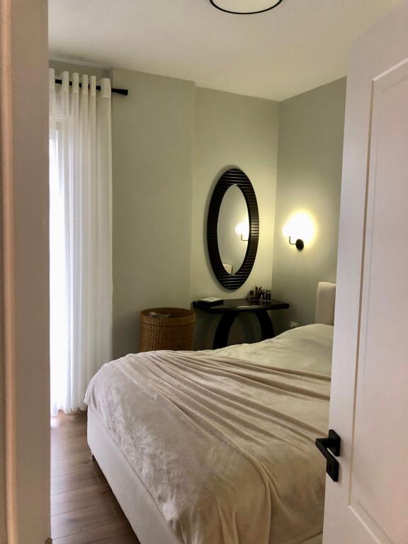 📣 QERA SUPER Apartament 1+1 📍 Rruga "Xhanfize Keko", Prane Artistit ✨