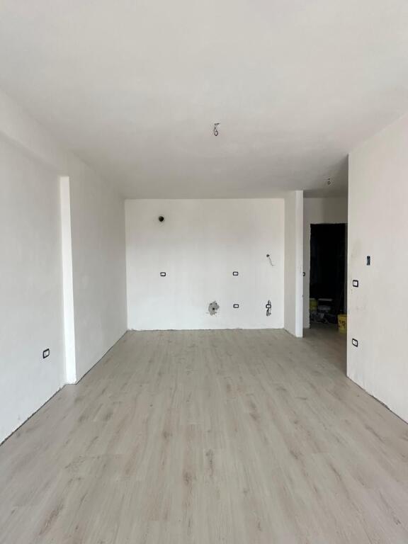 Apartment 1+1, Former Aviation Field GRT