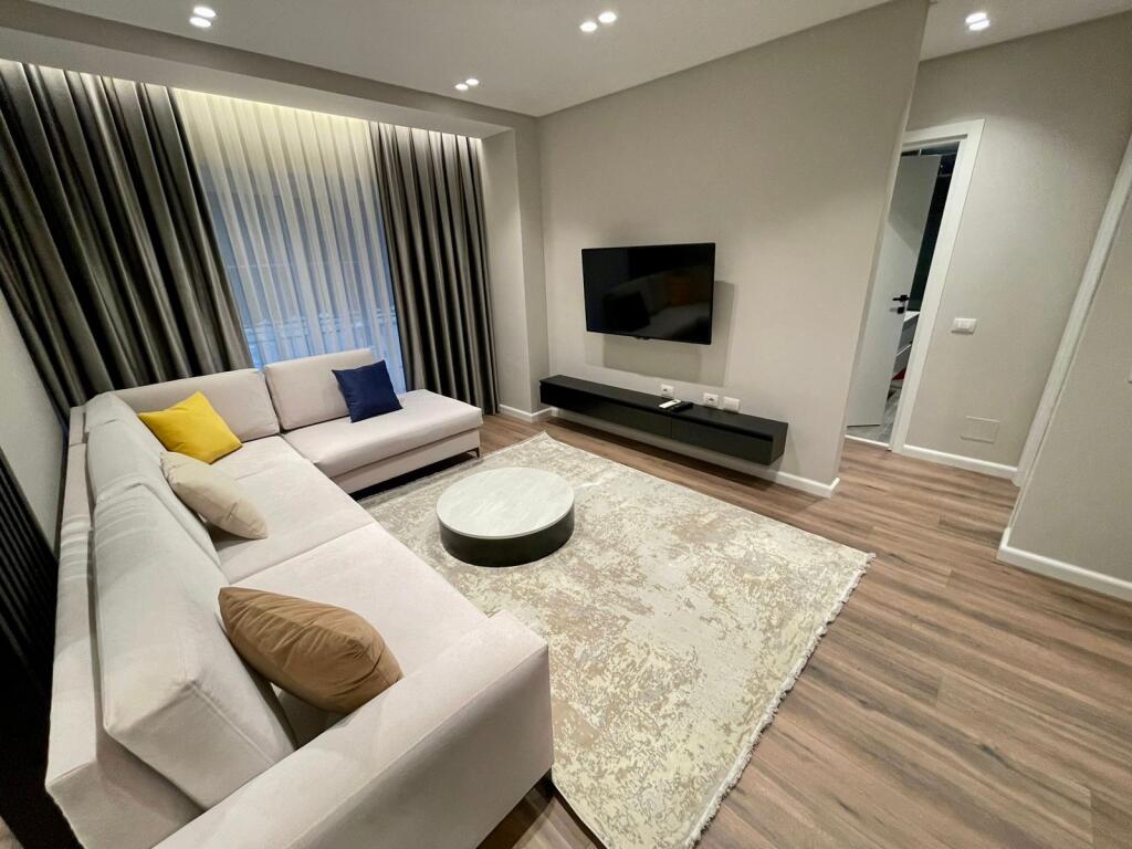 📣 QERA SUPER Apartament 2+1 📍 Ish Fusha e Aviacionit ✨