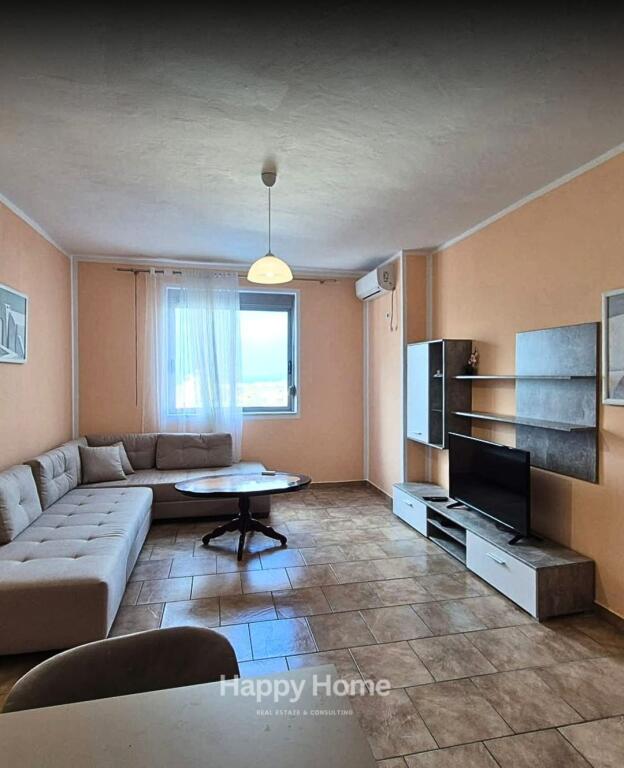 💣OPPORTUNITÀ FANTASTICA DI INVESTIMENTO AiR BNB o RESIDENZA.💣  ❤️ 2 Appartamenti adiacenti l'uno all'altro.  Vendita di 2 appartamenti 1+1 separati o entrambi insieme, in una zona molto richiesta di Orikum, Vlorë, ideale sia per residenza che per investimento.   