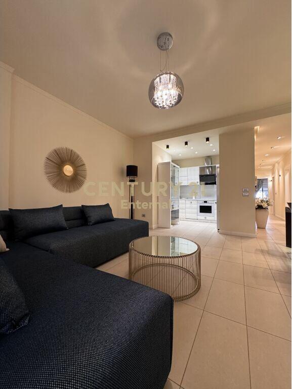 Appartamento 3+1+2 + Posto Auto in affitto in Via Kosovareve 1.500 € /Mese Sup. Totale 136m2