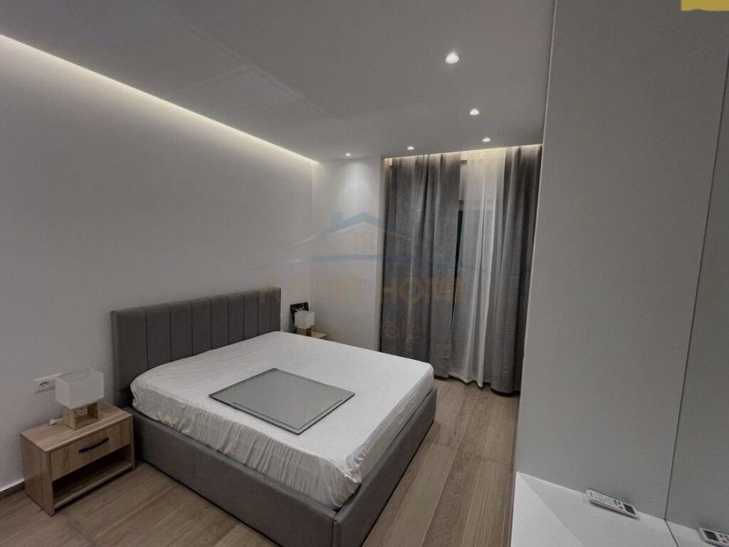 Qera, Apartament 1+1 , Zogu i Zi, Tirane.
