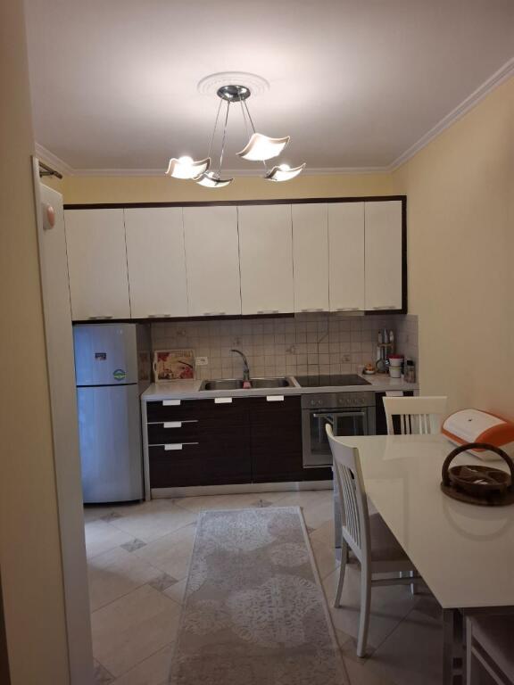 Appartamento 1+1 in affitto a Shkembi i Kavajes