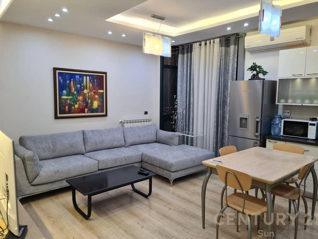 APARTAMENT 2+1 PER QIRA PRANE LIQENI ARTIFICIAL