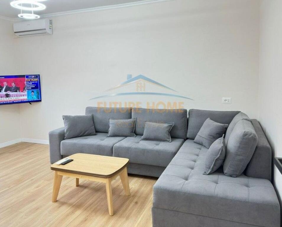 Apartament 1+1 per shitje tek Shkolla Bajram Curri.