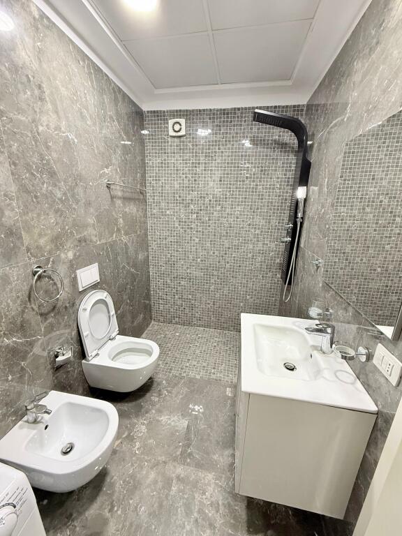 📣 QERA Apartament 2+1 Me 2 Tualete 📍 Kompleksi "Fiori Di Bosco" 🛣️ Rruga "Don Bosko" ✨