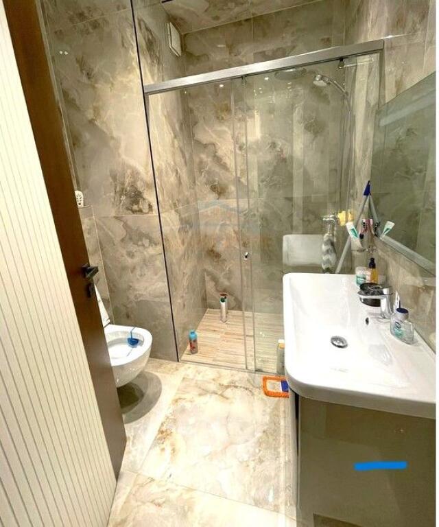 Appartamento 2+1+2, in Affitto, Via Bardhyl, Tirana.