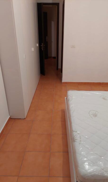 Apartament 2+1+2 me qera tek Fratari ne Astir