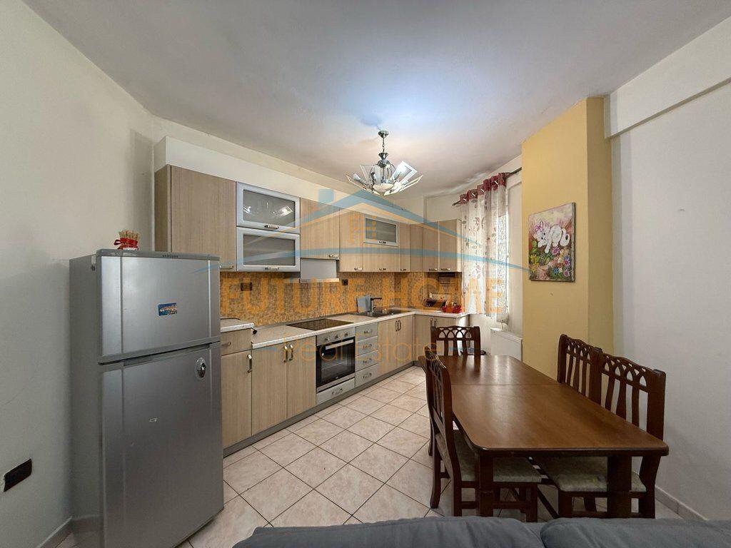 Qera, Apartament 2+1, Oxhaku , Tiranë.