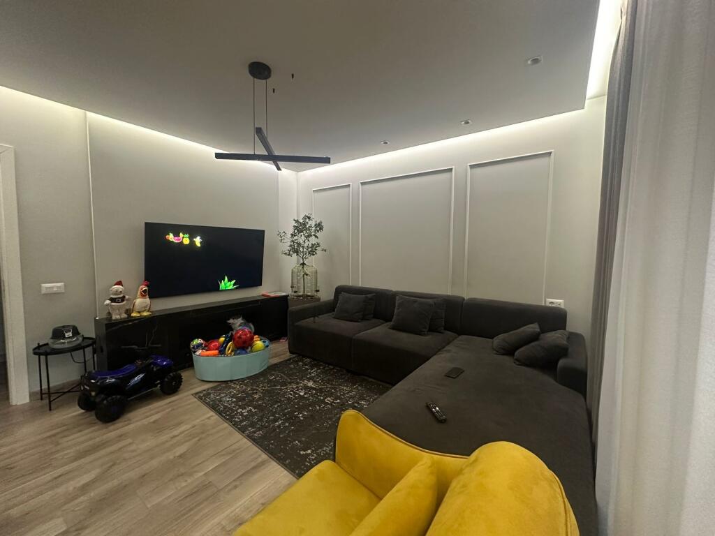 For rent 2+1 apartment at 5 Maj complex "Concord Center"