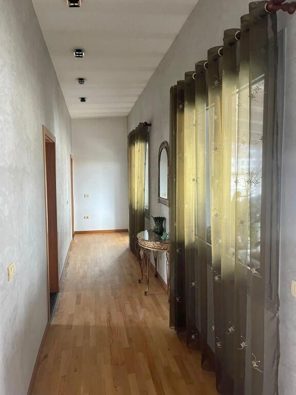 📣 QERA VILE 2-Kateshe 📍 Prane Bulevardit Te Ri ✨