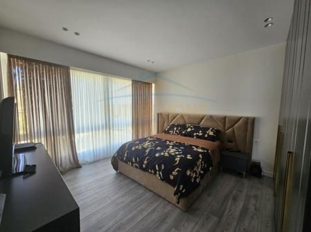 For sale, Villa+Land, Ibë, Tirana.