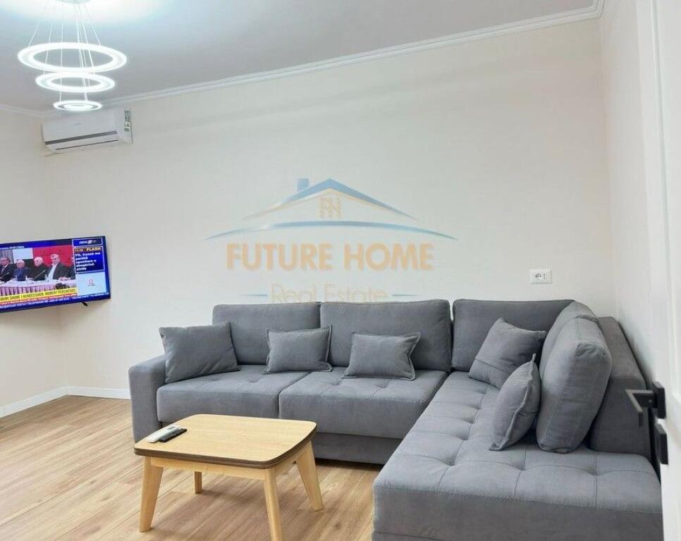Apartament 1+1 per shitje tek Shkolla Bajram Curri.