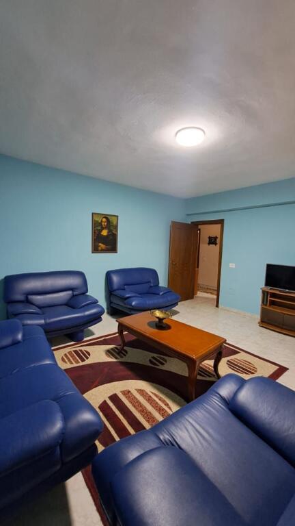 🏡 APPARTAMENTO 3+1 IN AFFITTO – VICINO ALL'UNIVERSITÀ “ZOJA E KËSHILLIT TË MIRË”