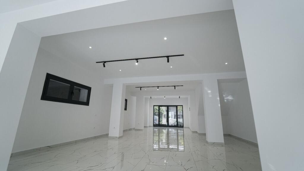 Business Premises for Rent in Neighborhood 2 in Durres