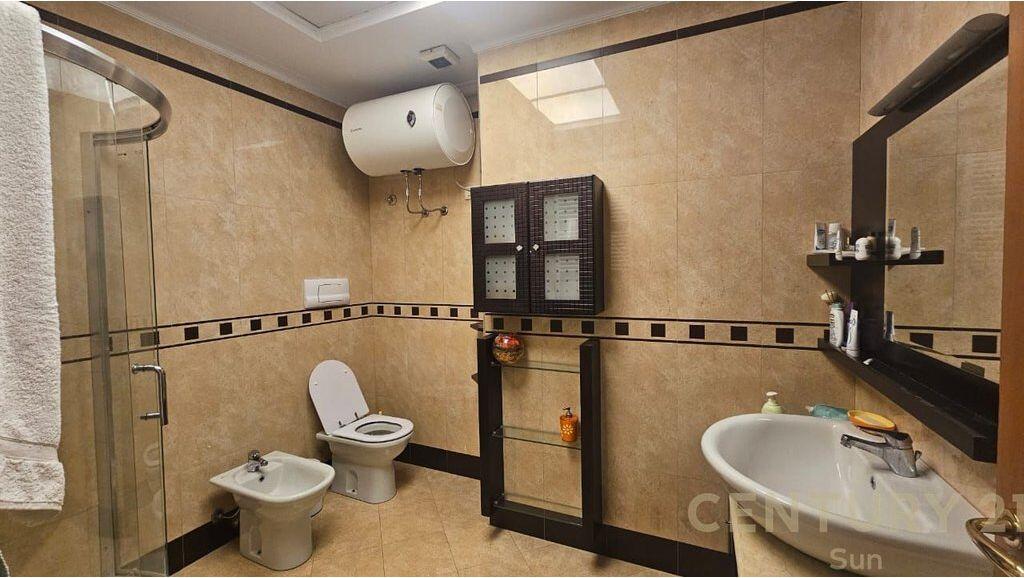 APARTAMENT PER QIRA 3+1+2+ TEK ETC-ja