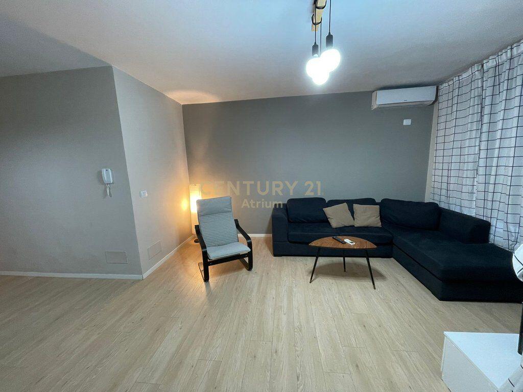 JEPET ME QIRA APARTAMENT 1 + 1 PRANE MATERNITETIT TE RI!   