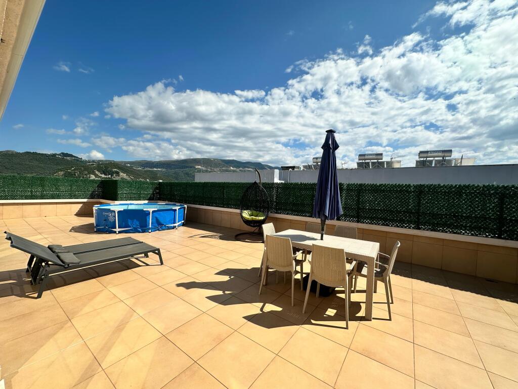 Penthouse  Garage for Long-Term Rent, Vlora