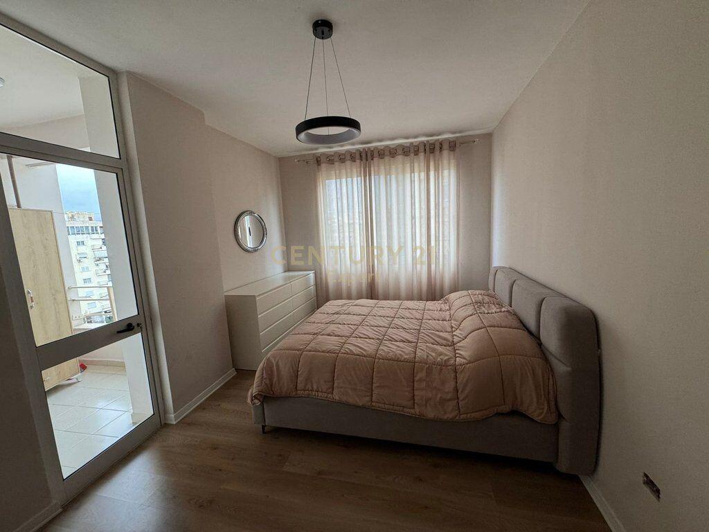 TEK KOMPLEKSI FRATARI JAPIM ME QIRA APARTAMENT 2+1+2