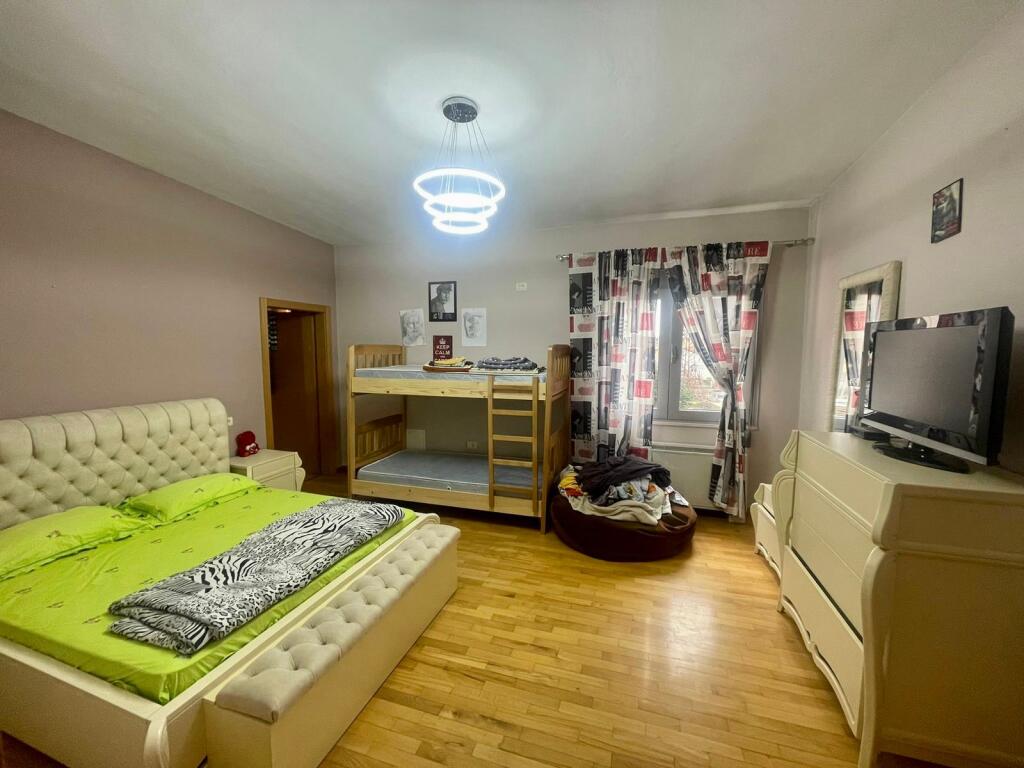 📣 QERA VILE 2-Kateshe 📍 Prane Bulevardit Te Ri ✨