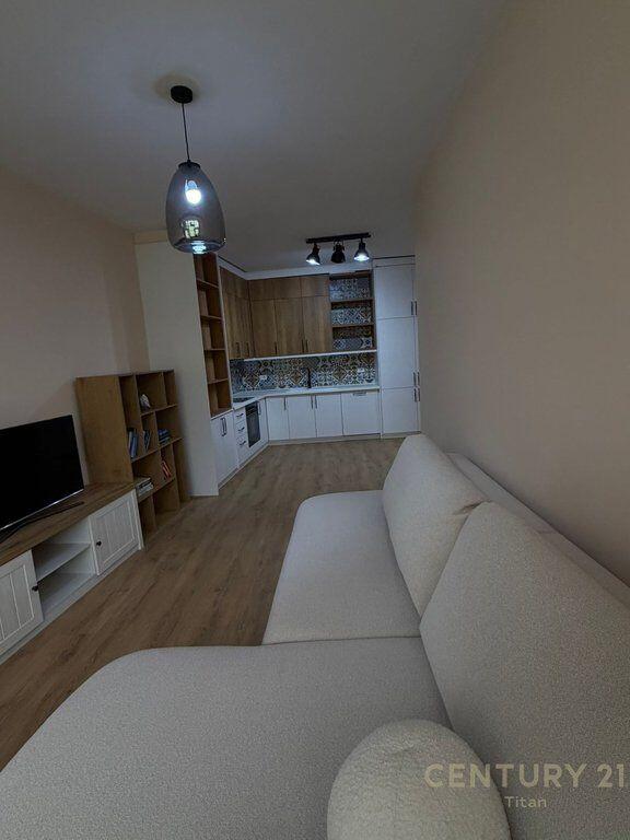 Apartament 2+1 me Qira tek prane Bulevardit Te Ri!