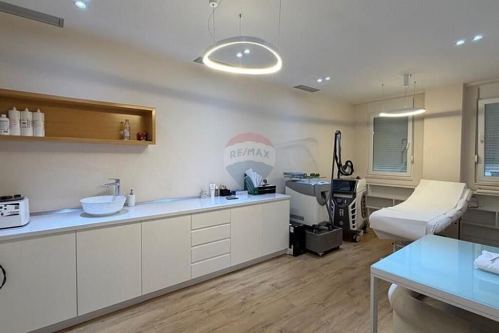 Super apartament, 4 ambjente pune