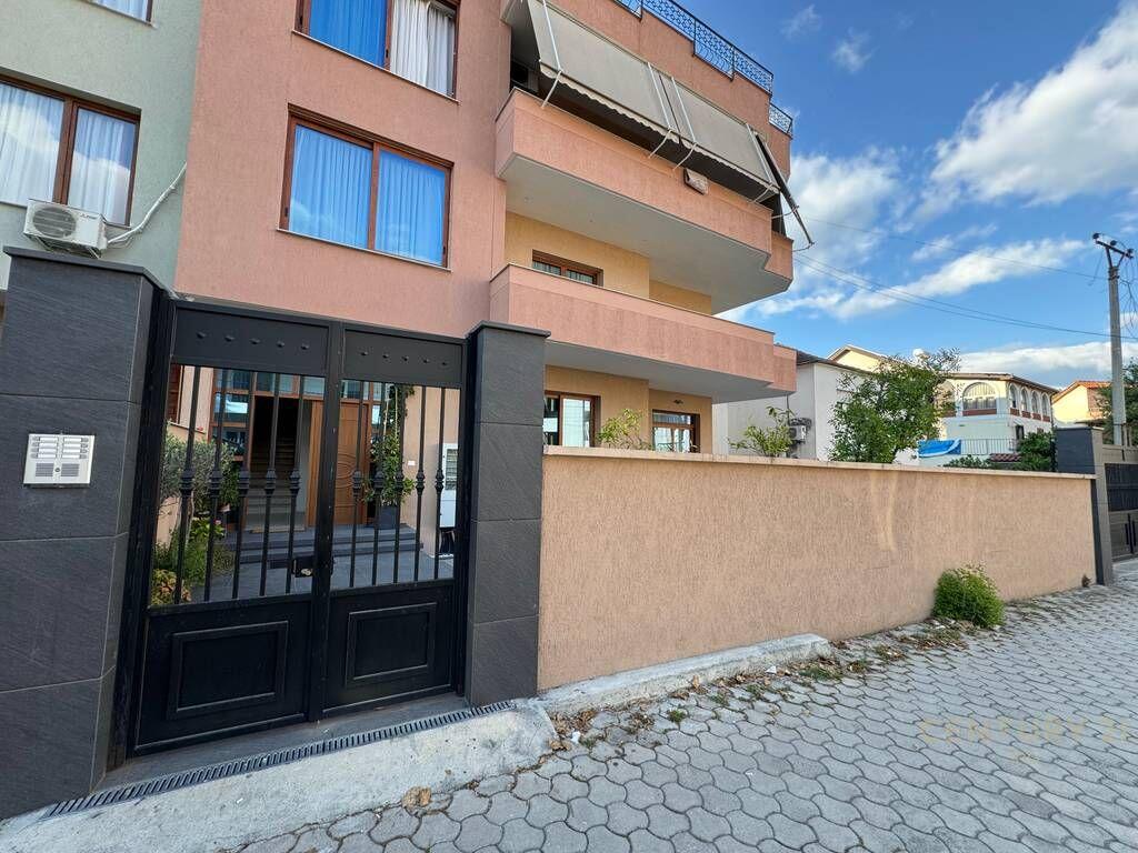 AFFITTASI APPARTAMENTO 2+1 ALLE VILLE A SELITE !