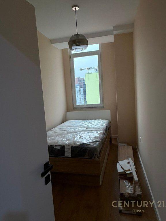 Apartament 2+1 me Qira tek prane Bulevardit Te Ri!