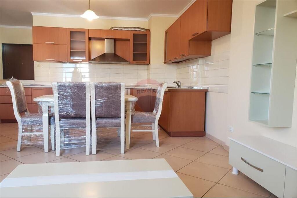 APARTMENT FOR RENT 3+1 IN CENTER