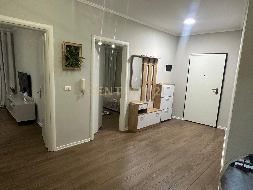APPARTAMENTO 1+1 IN AFFITTO IN CENTRO, TIRANA!
