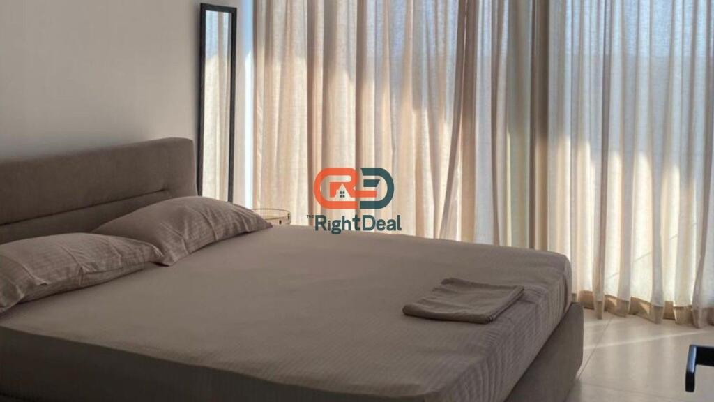 Alla Residenza Olea, Vendesi Villa di Lusso Arredata e con Vista sul Mare!