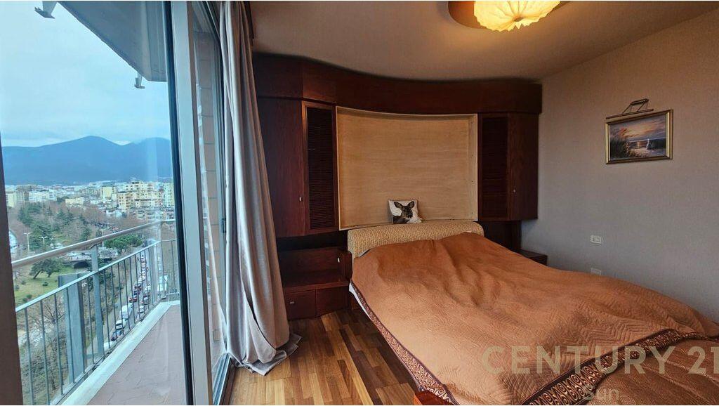 APARTAMENT PER QIRA 3+1+2+ TEK ETC-ja