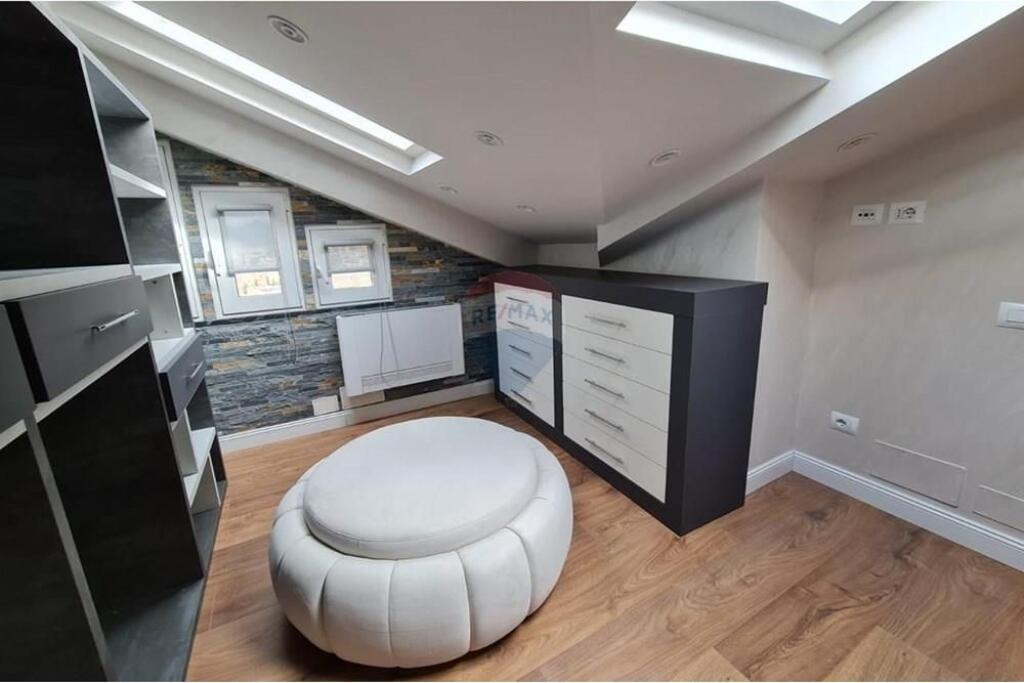 duplex for sale opposite Kristal Center