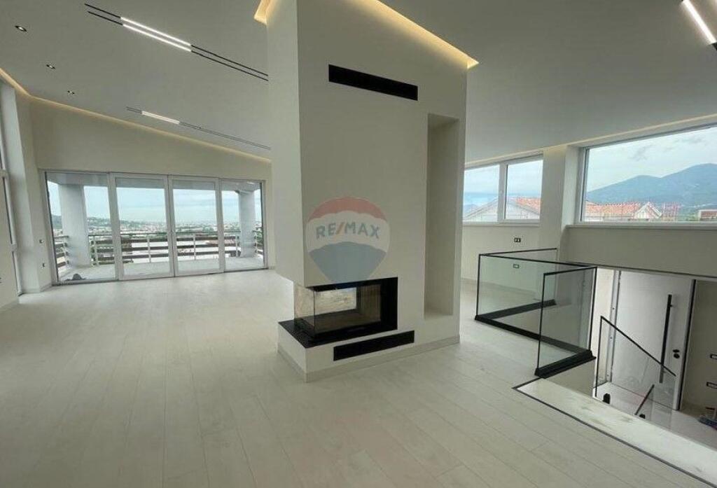 Villa in Affitto - Long Hill Residence