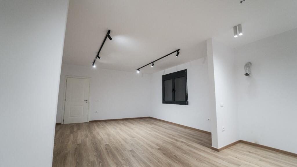 Business Premises for Rent in Neighborhood 2 in Durres