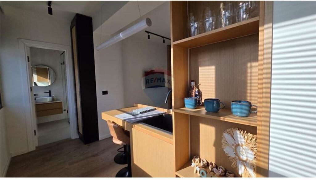 2 Appartamenti – In Vendita – Lungomare, Vlorë