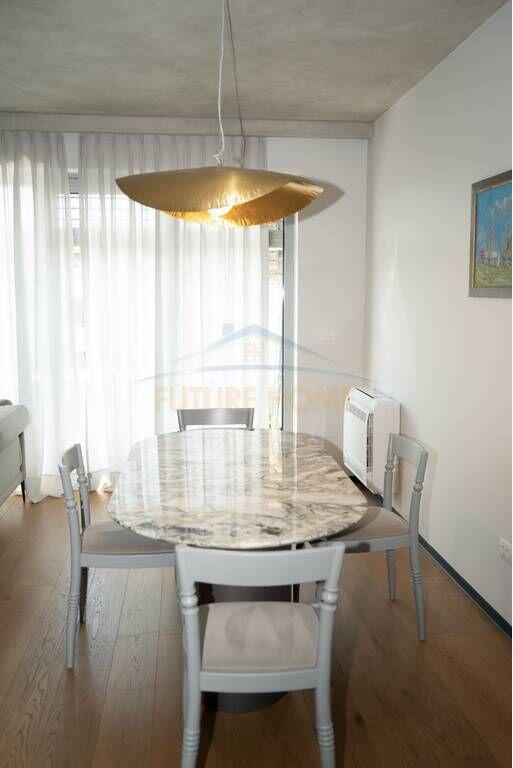 Qera, Apartament 3+1+2, Stadiumi Dinamo